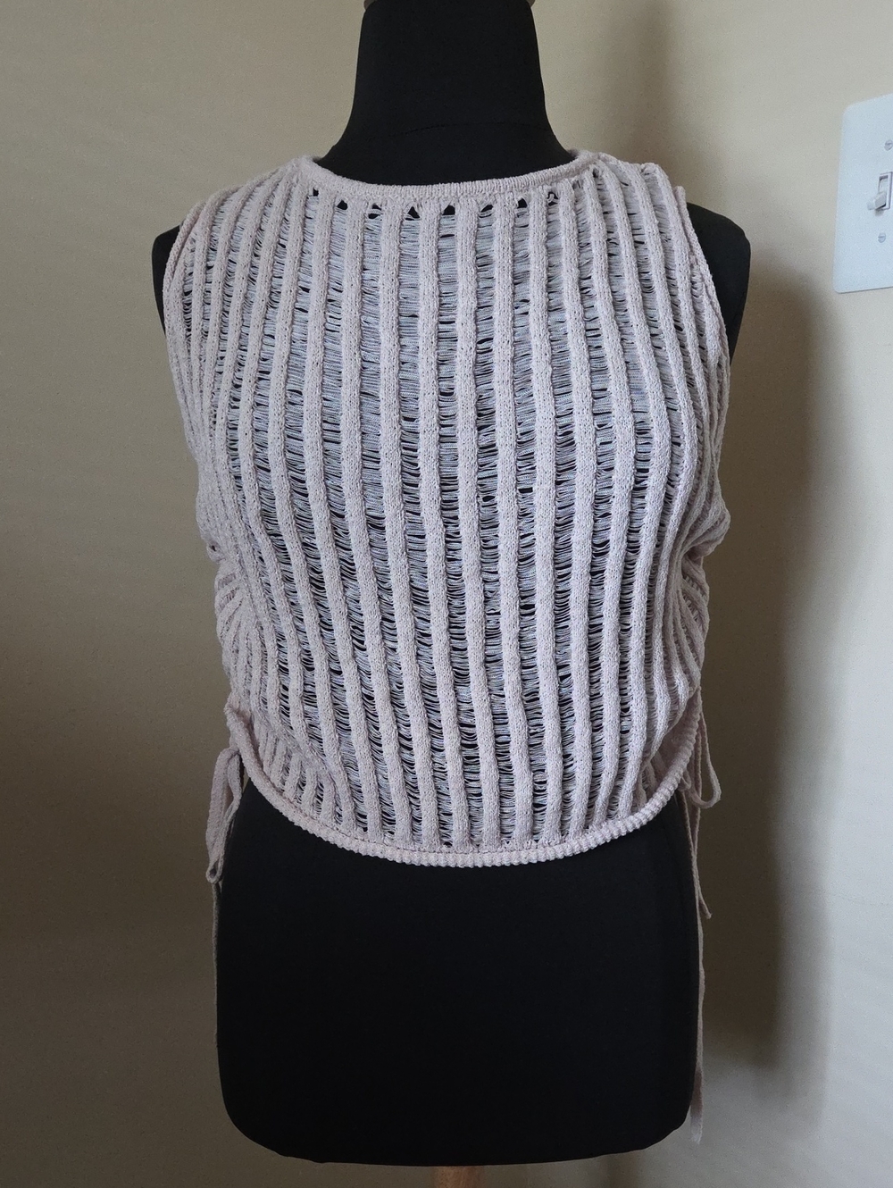Divided Open-Knit Cropped Tank Top - Light Beige